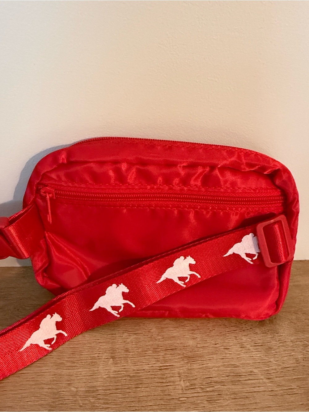 Saratoga Race Course Red Belt Bag - Picture 6 of 7